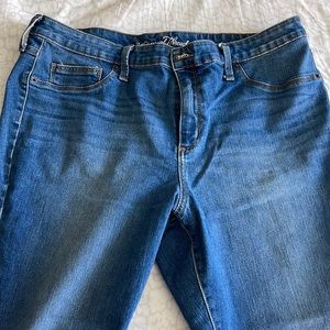 Universal Thread High-rise Jegging